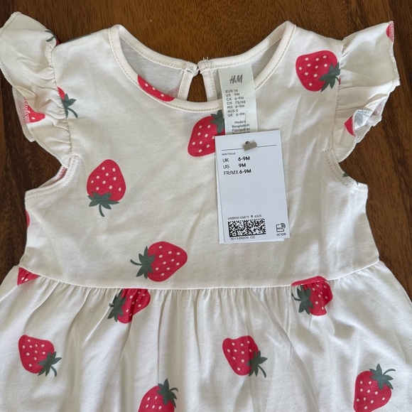 NWT H&M Strawberry Print Baby Girl Dress - Size 9M - Picture 2 of 3